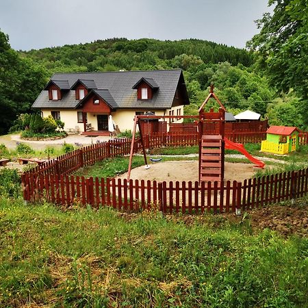 Villa Zakole Sanu à Dubiecko Extérieur photo