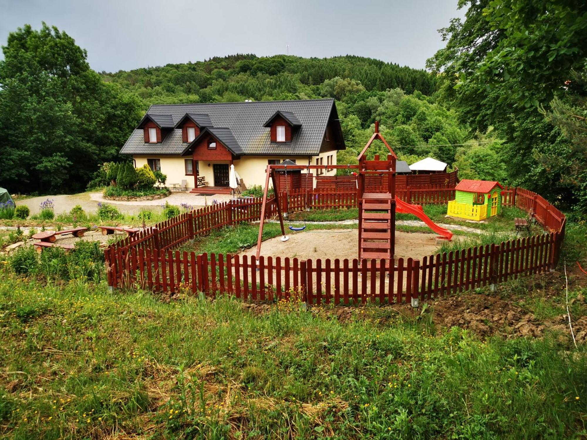 Villa Zakole Sanu à Dubiecko Extérieur photo